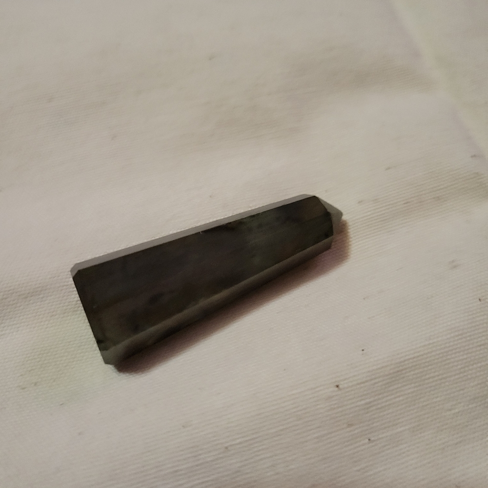 Labradorite crystal - Picture 2 of 4